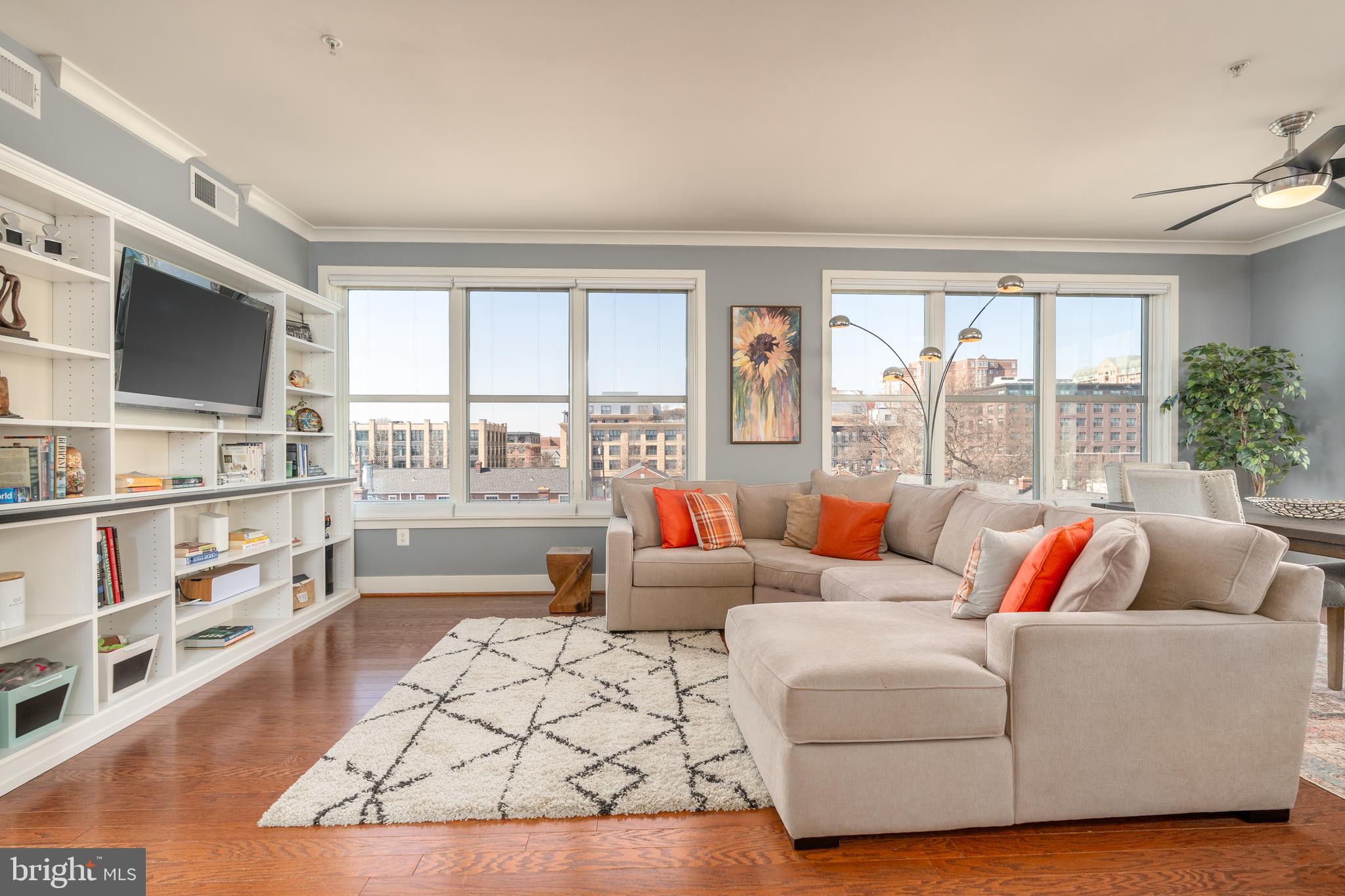 OLD TOWN COMMONS - Residential