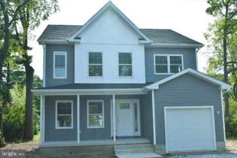 702 DELAWARE AVE RIVERSIDE NJ 08075