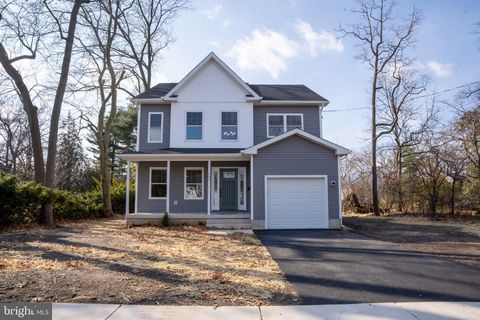 702 DELAWARE AVE RIVERSIDE NJ 08075