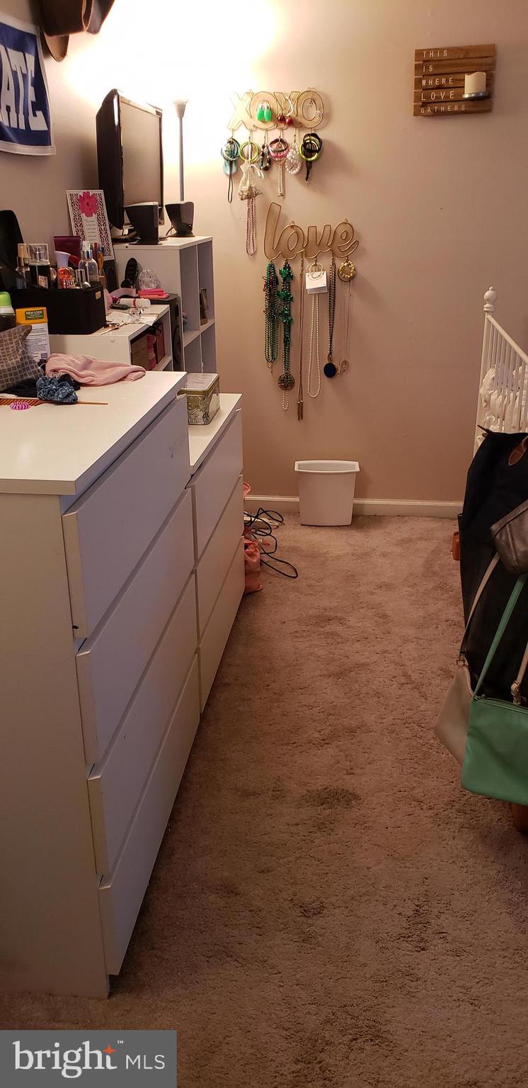 HUNTINGTON CLUB - Residential Lease