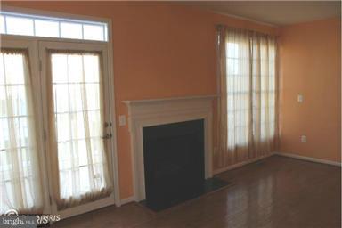 VILLAGES OF URBANA - Residential Lease