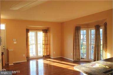 VILLAGES OF URBANA - Residential Lease