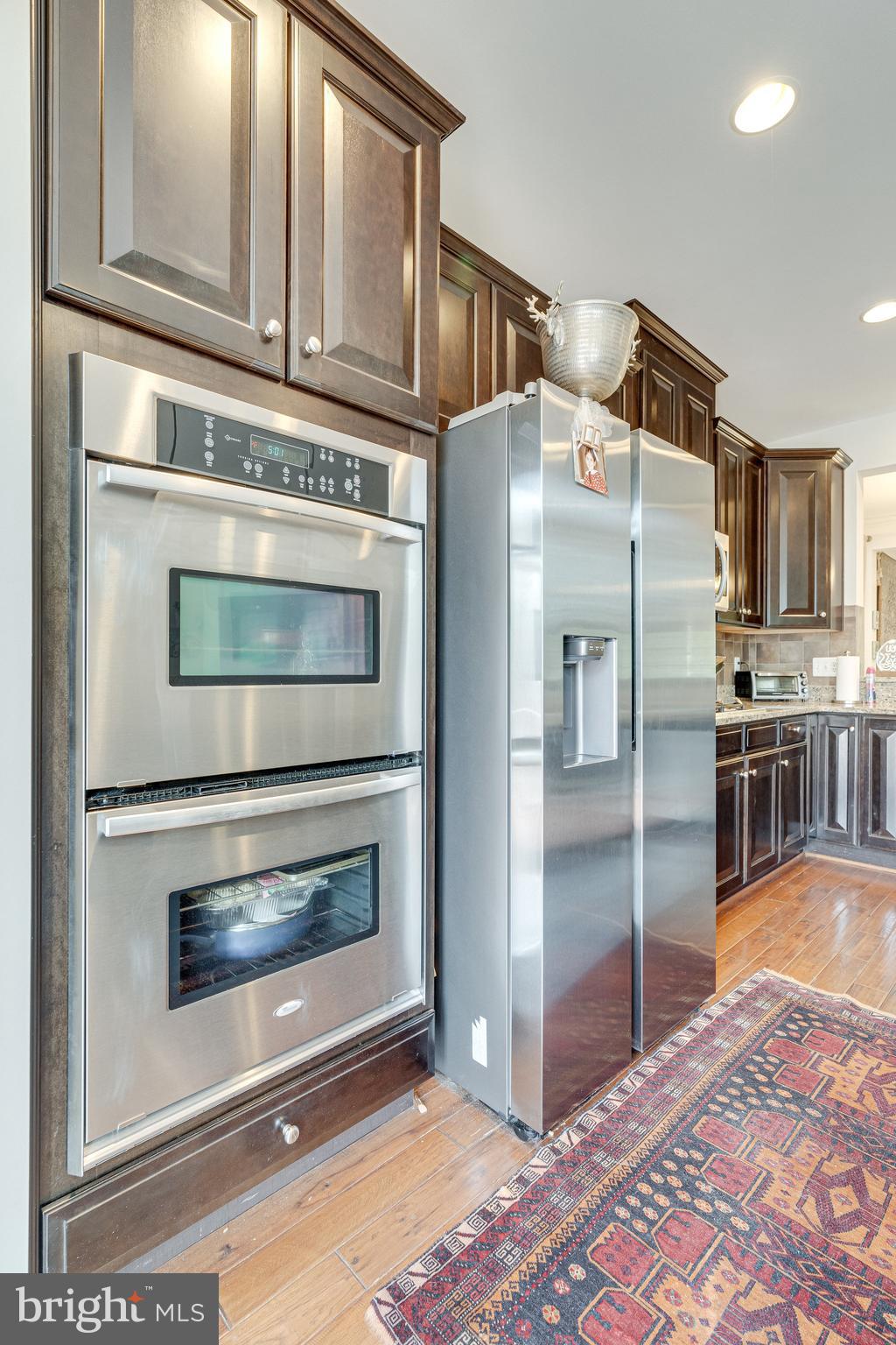 41052 COLTRANE SQUARE