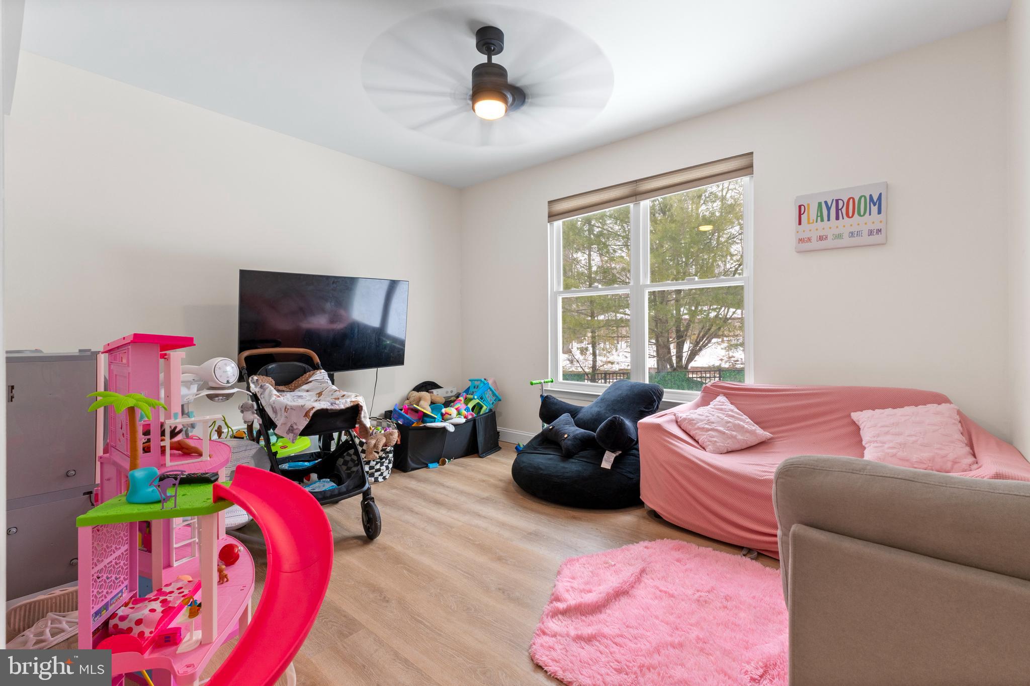 SPRINGDALE CROSSIN - Residential