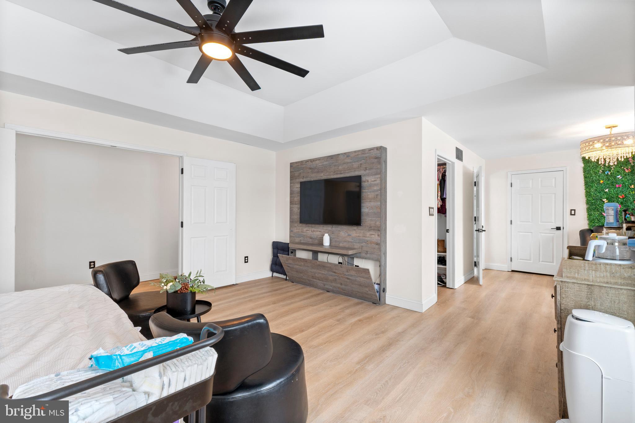 SPRINGDALE CROSSIN - Residential