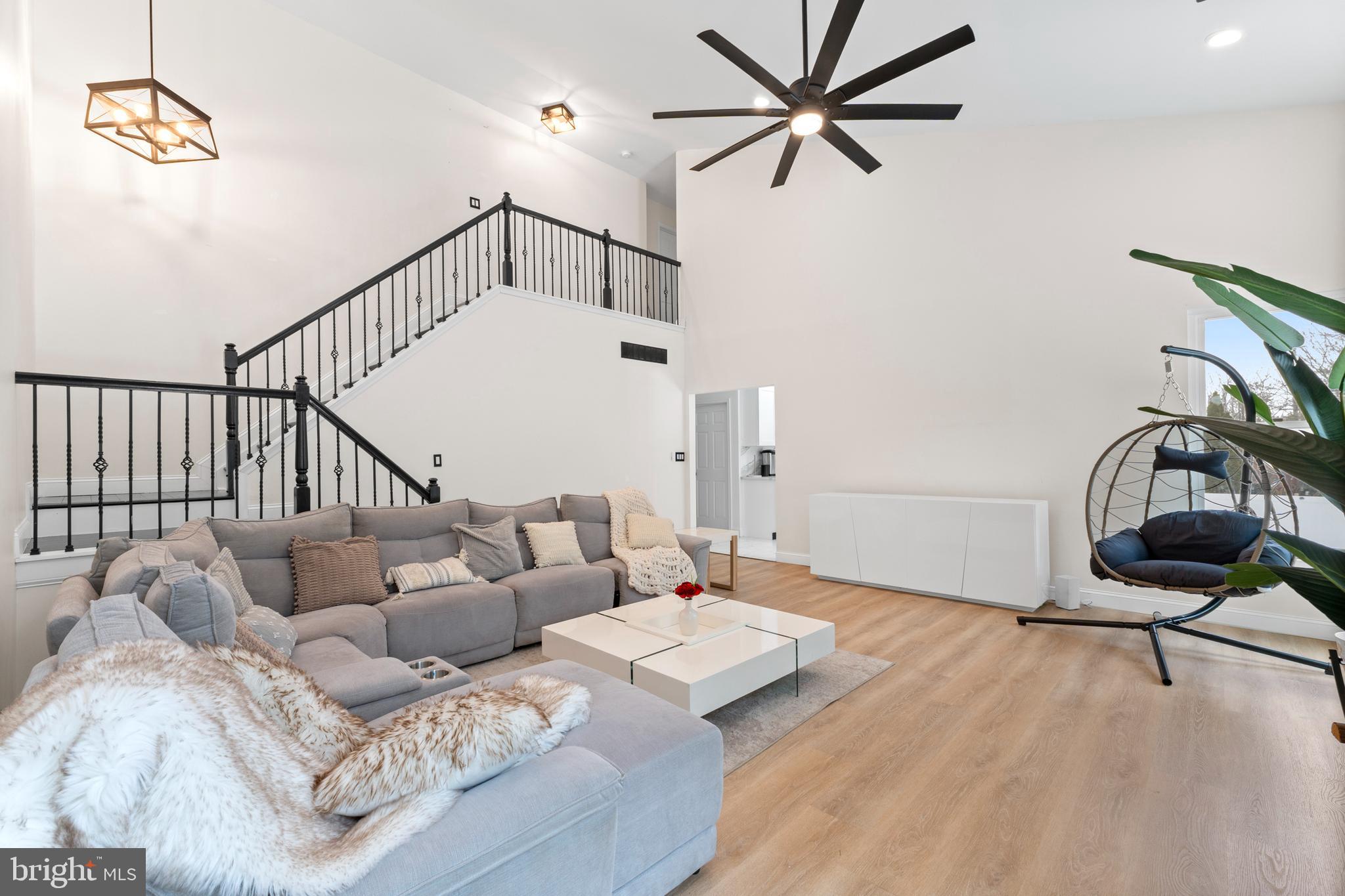 SPRINGDALE CROSSIN - Residential