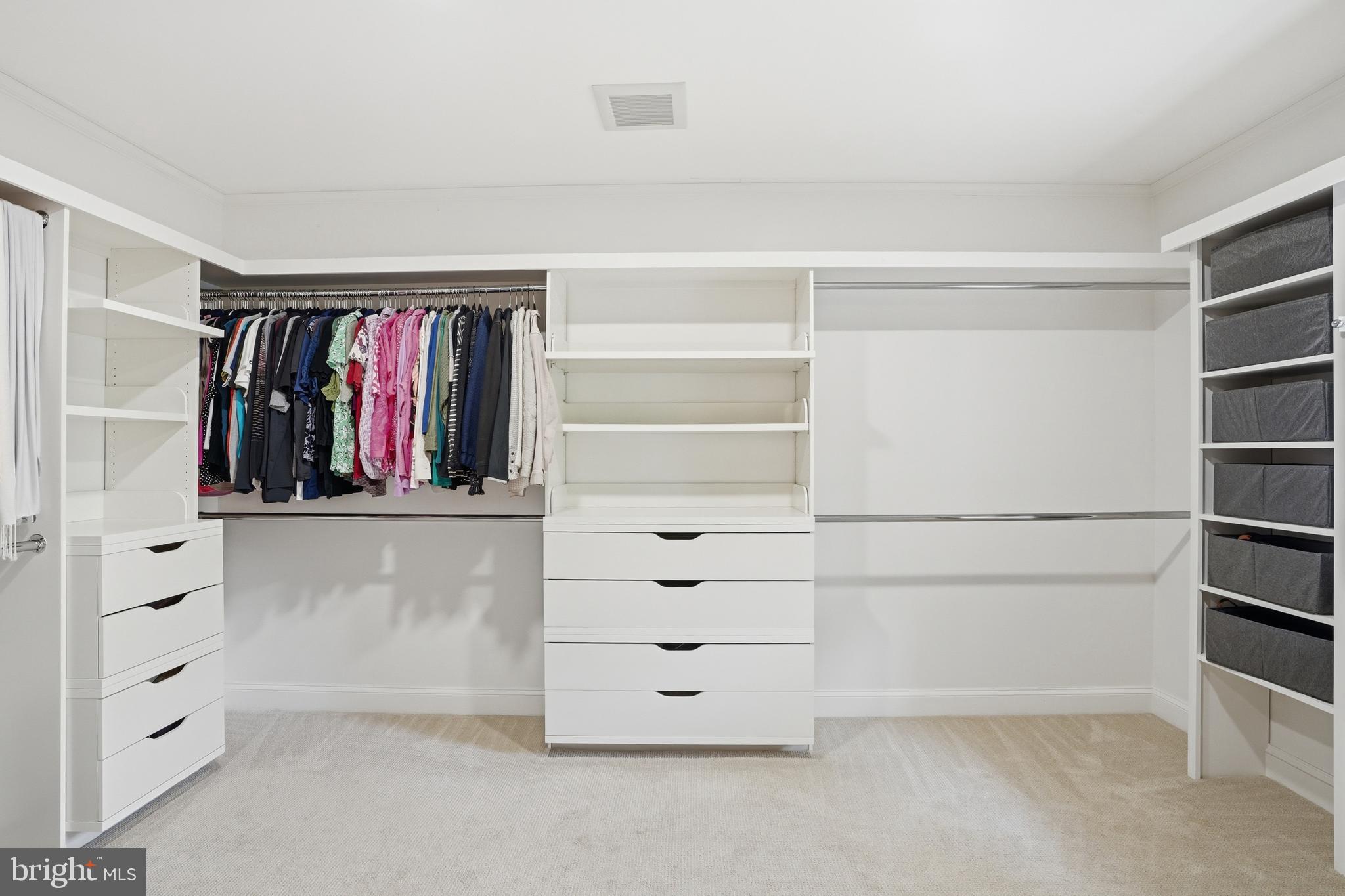 WOODHAVEN - Residential