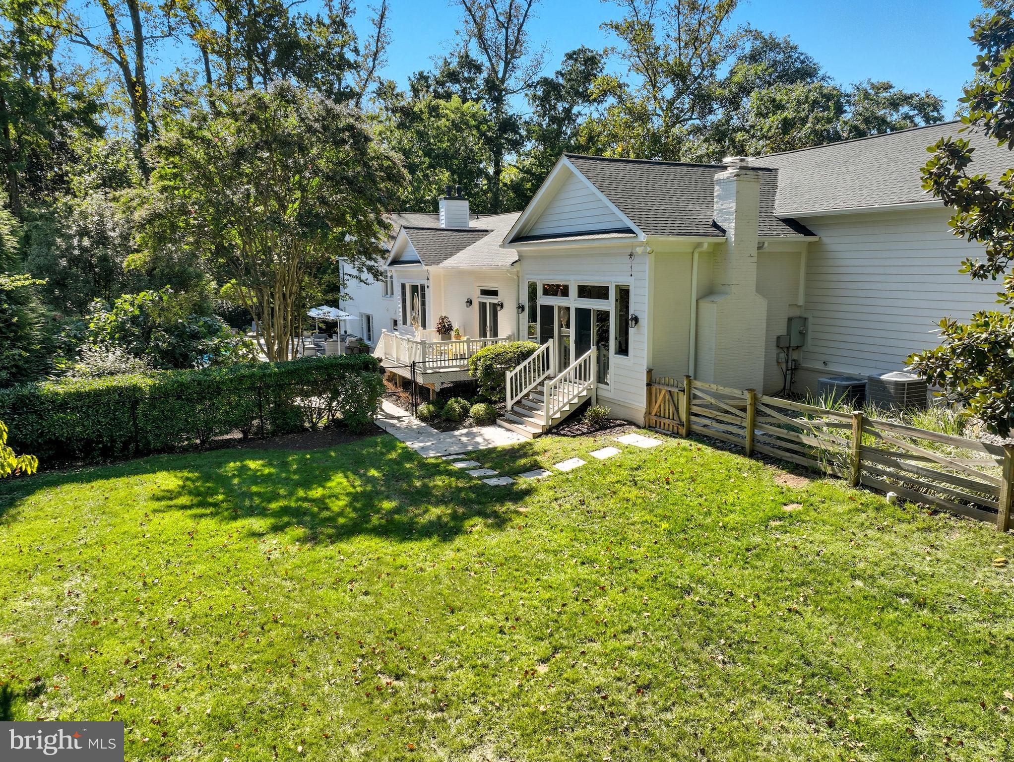 WOODHAVEN - Residential