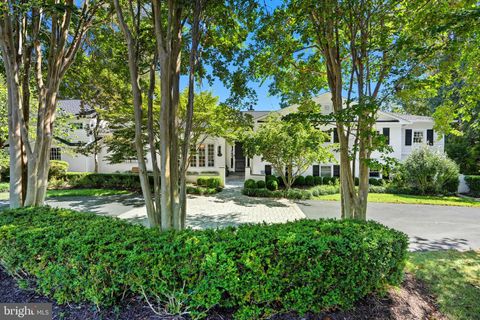Photo of 8455 Portland Place, MCLEAN, VA 22102 (MLS # VAFX2302972)