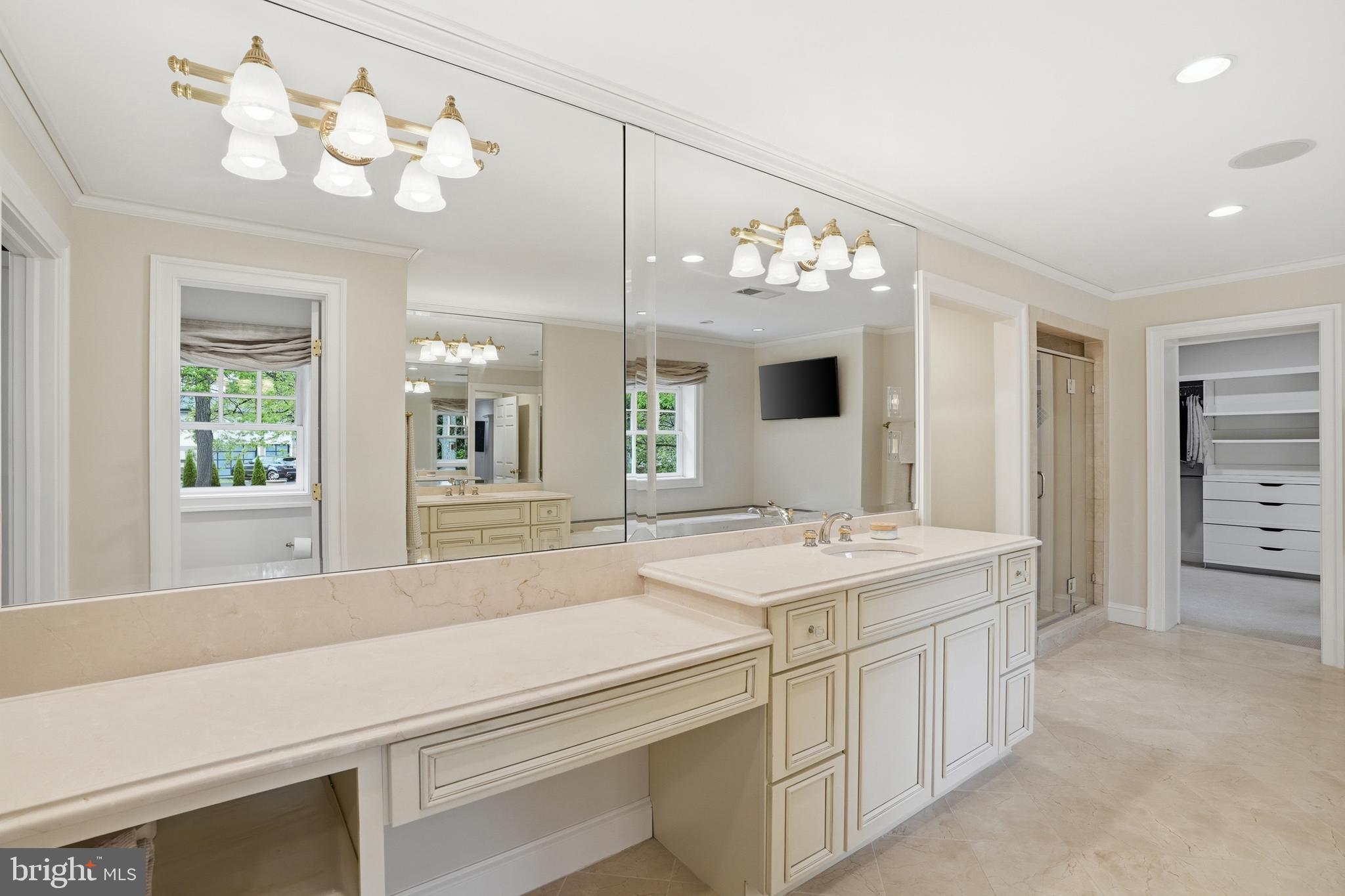 WOODHAVEN - Residential