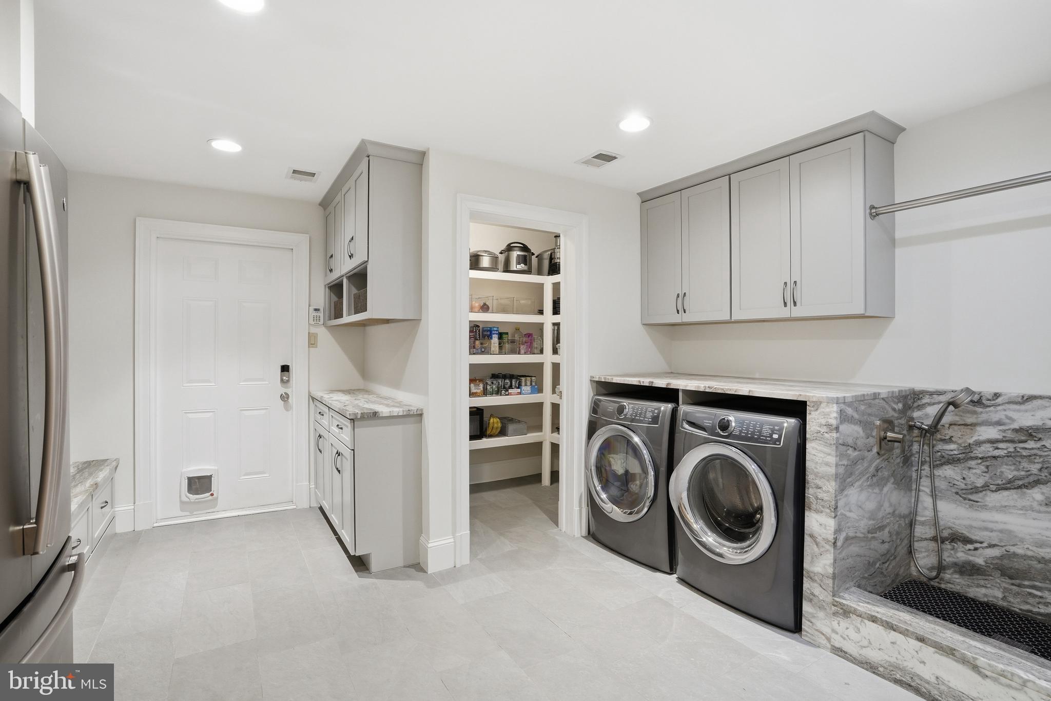 WOODHAVEN - Residential