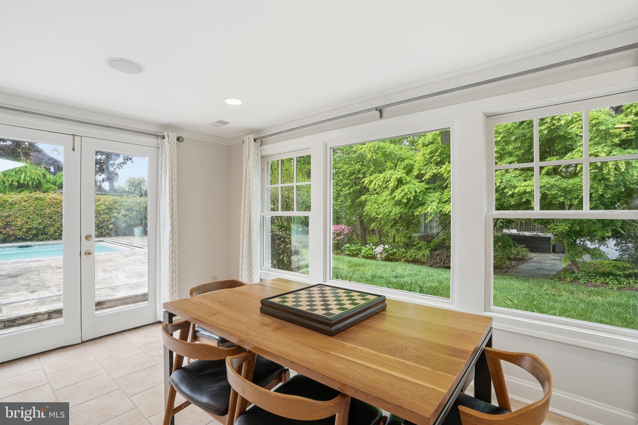 WOODHAVEN - Residential