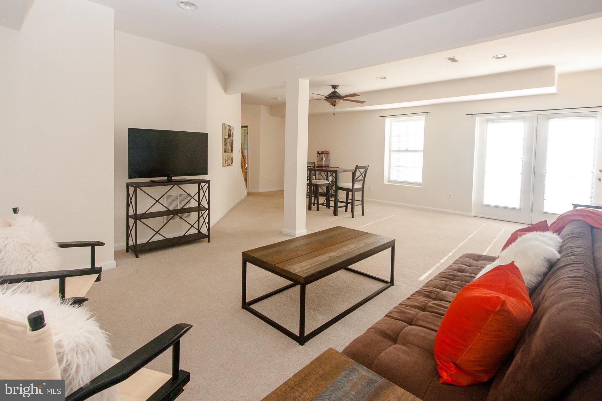 EDWARDS LANDING - Residential