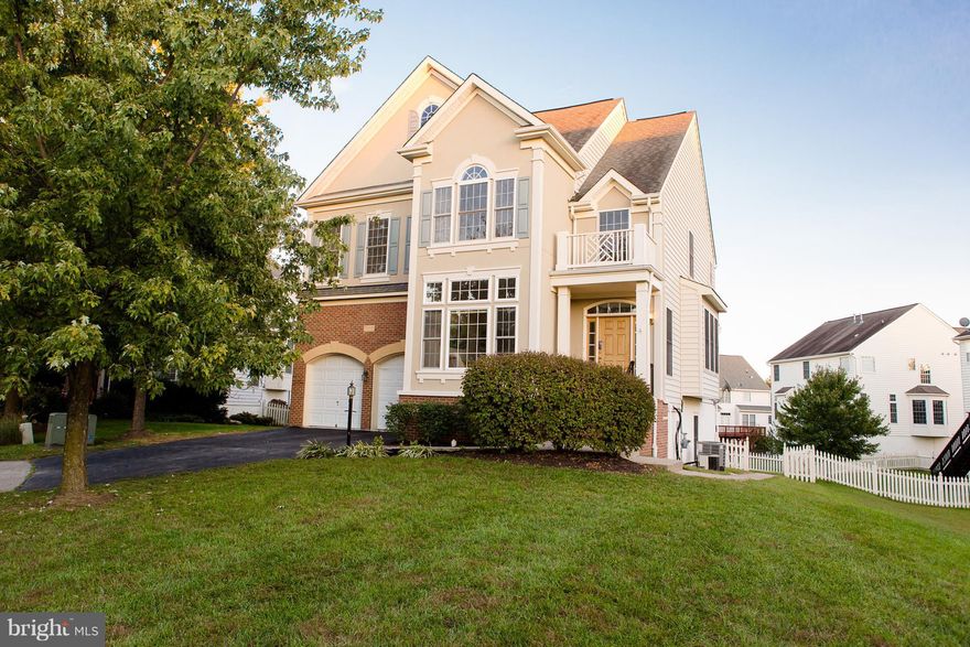 A place you'll want to call HOME! Spacious & versatile layout. Perfect for family or entertaining. Dramatic two-story entry. Formal LR & DR. FR w/FP off of Gourmet Kitchen w/huge sit-down center island. Finished w/o Basement w/big storage area. Huge Deck. Numerous recent upgrades inc. whole house painting, HW floors, decking, new REAL Stucco. Come HOME for the holidays! Open Sunday 2pm-4pm (10/22)