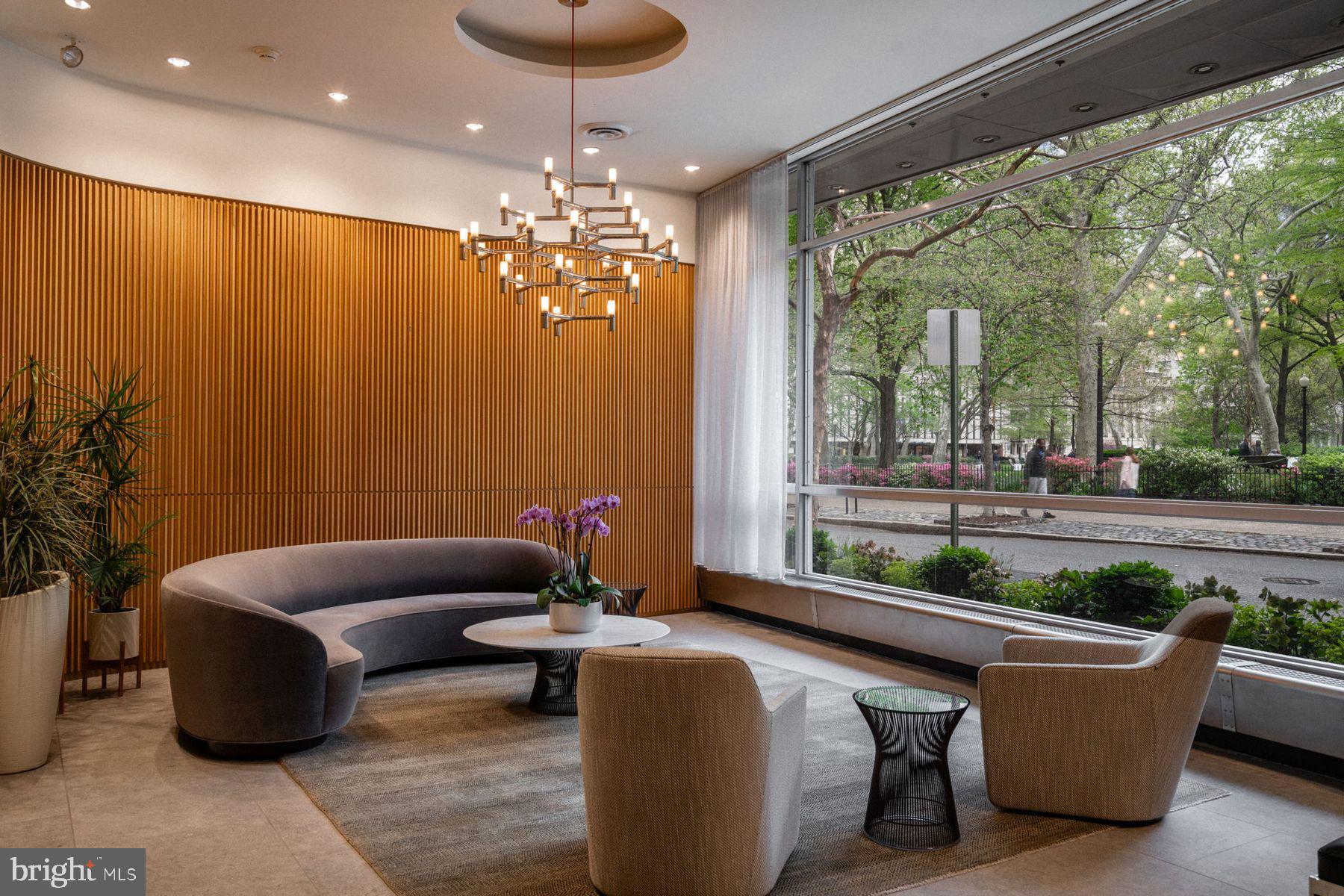 RITTENHOUSE SQUARE - Residential