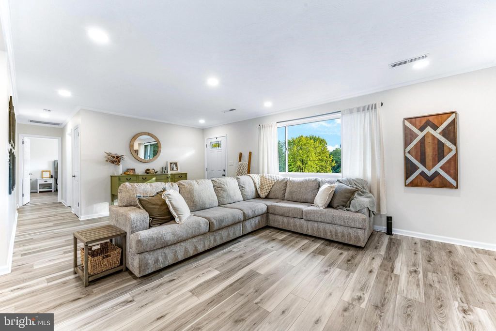 Photo of 14639 Hyson School Road, STEWARTSTOWN, PA 17363 (MLS # PAYK2089236)