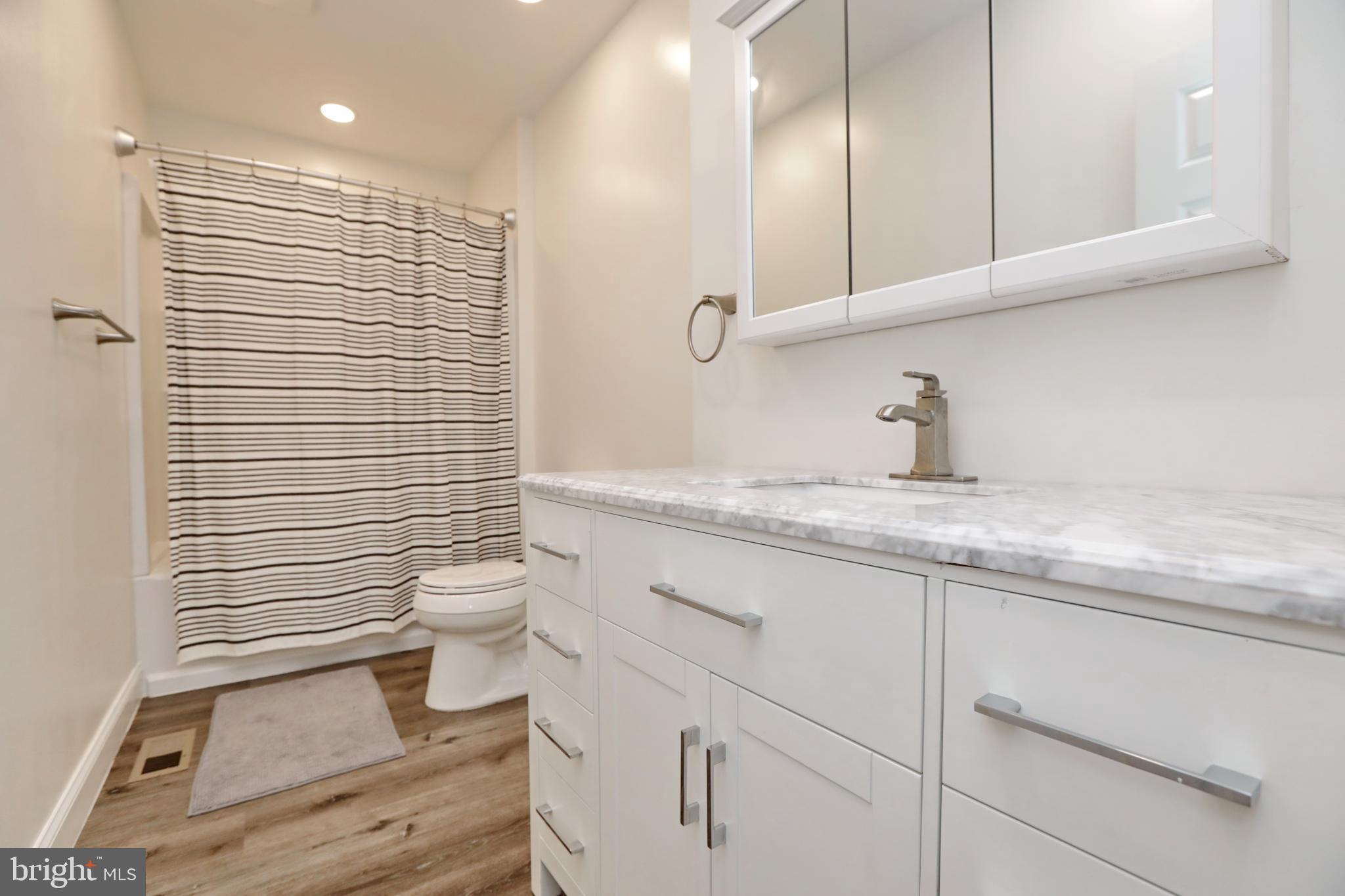 HAMPSHIRE - Residential