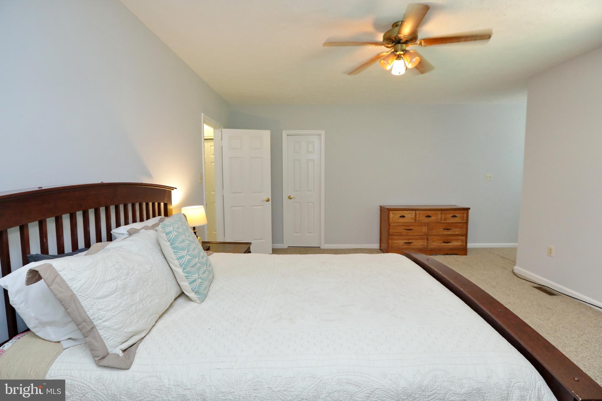 HAMPSHIRE - Residential