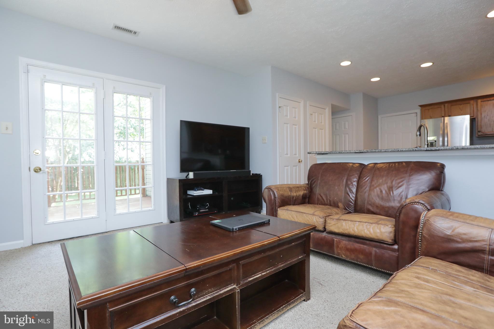 HAMPSHIRE - Residential