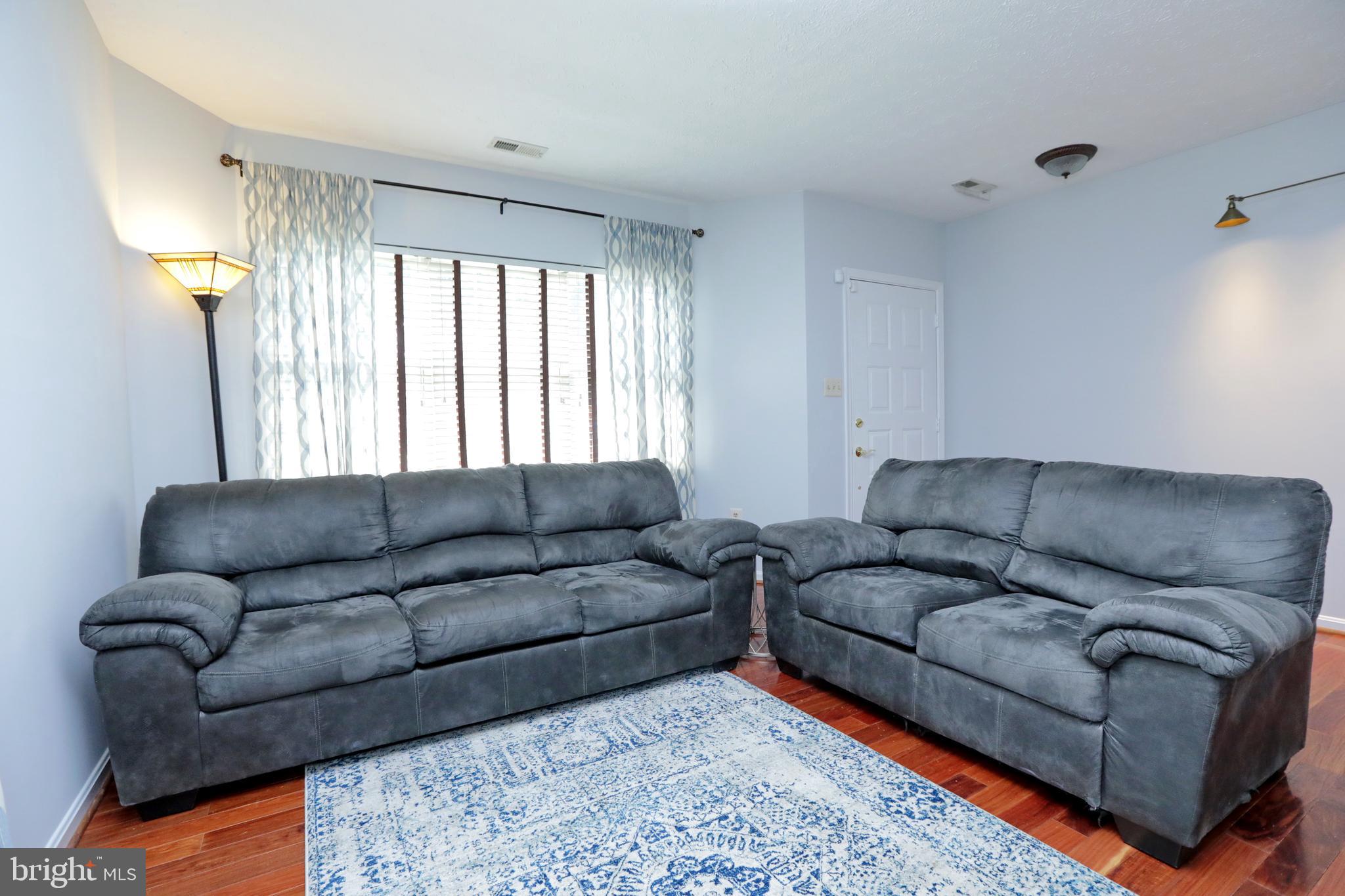 HAMPSHIRE - Residential