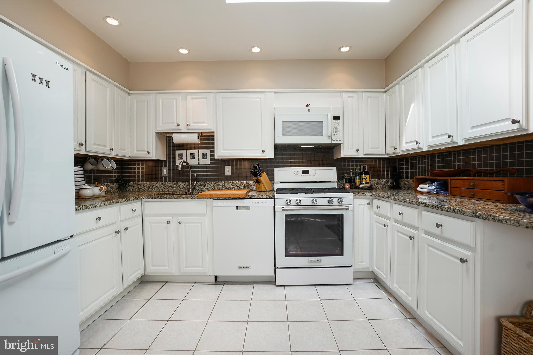 BROOKHAVEN - Residential