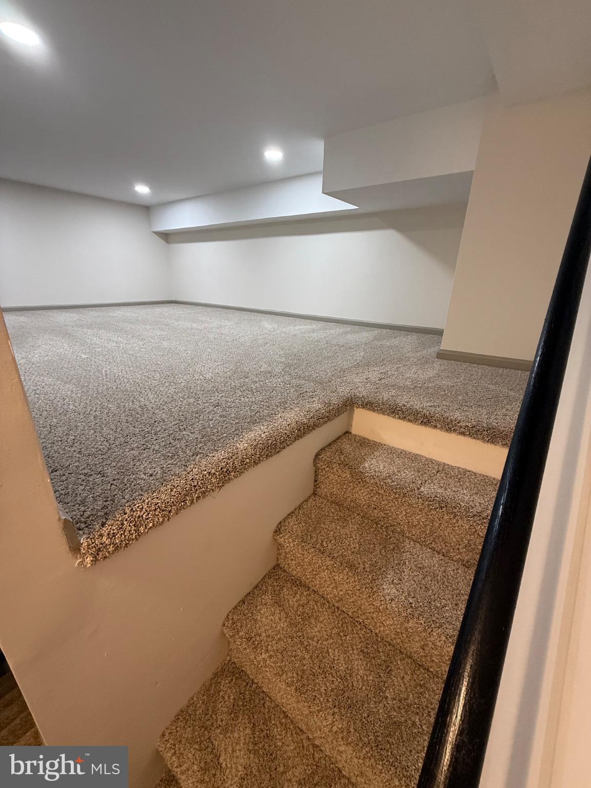 CLIFTON HEIGHTS - Residential