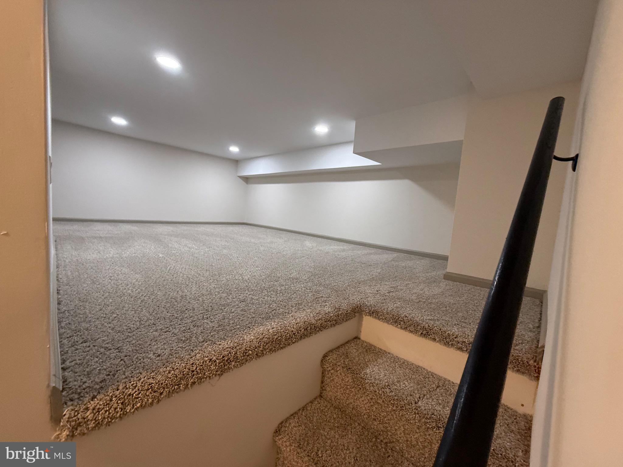 CLIFTON HEIGHTS - Residential