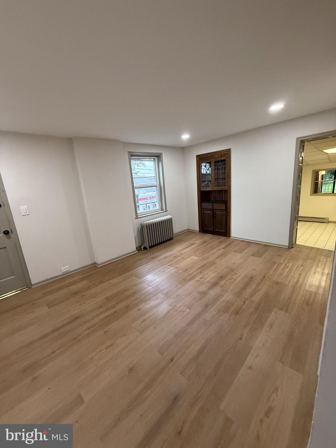 CLIFTON HEIGHTS - Residential