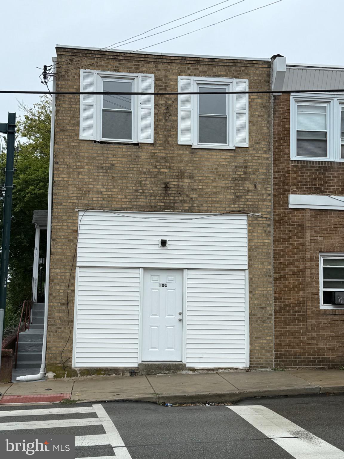 CLIFTON HEIGHTS - Residential