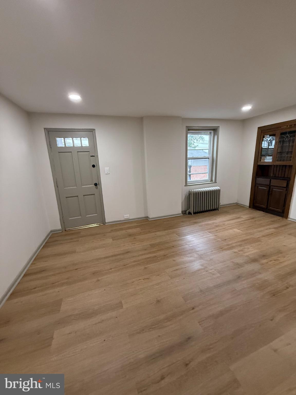 CLIFTON HEIGHTS - Residential