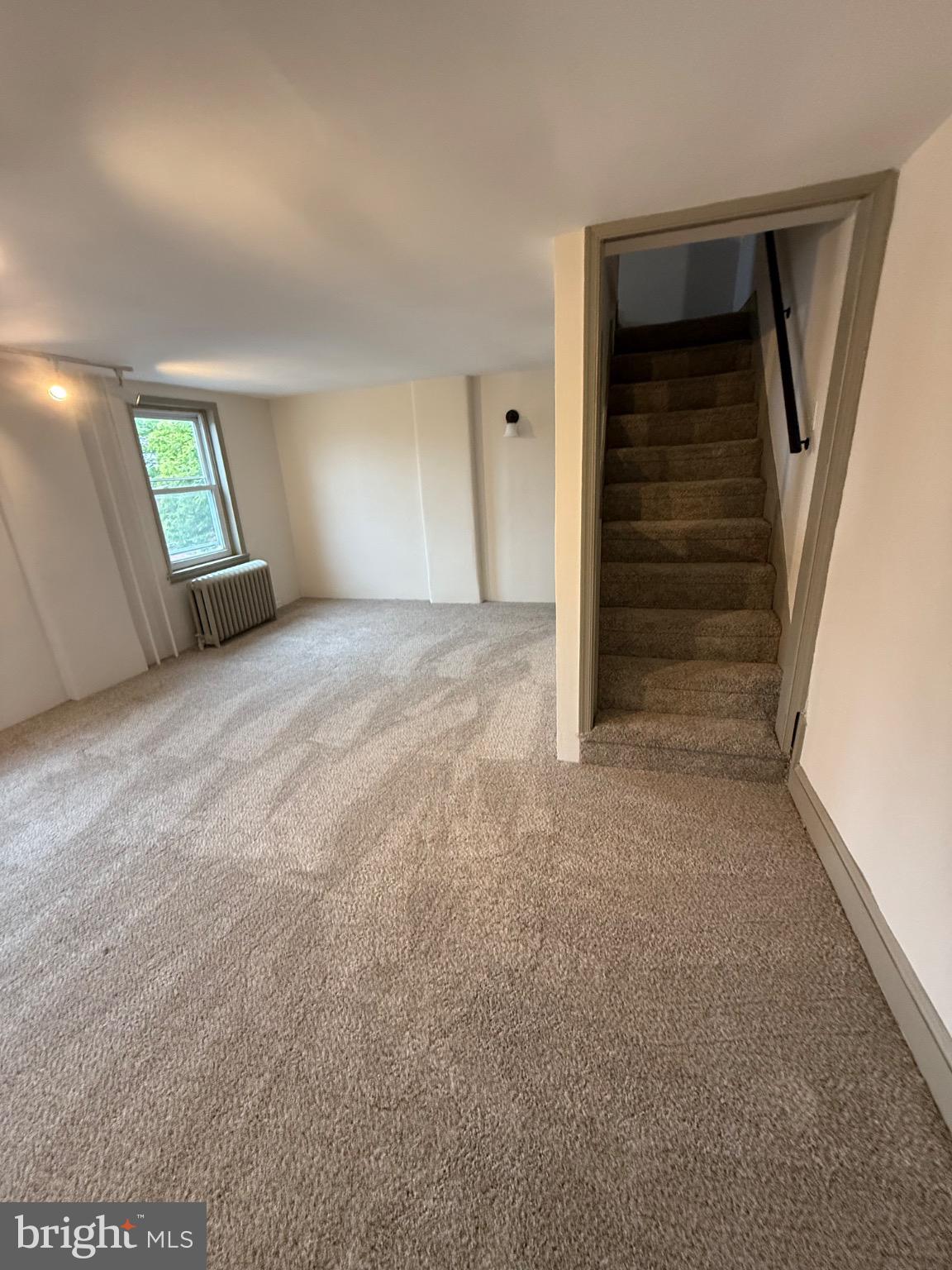 CLIFTON HEIGHTS - Residential