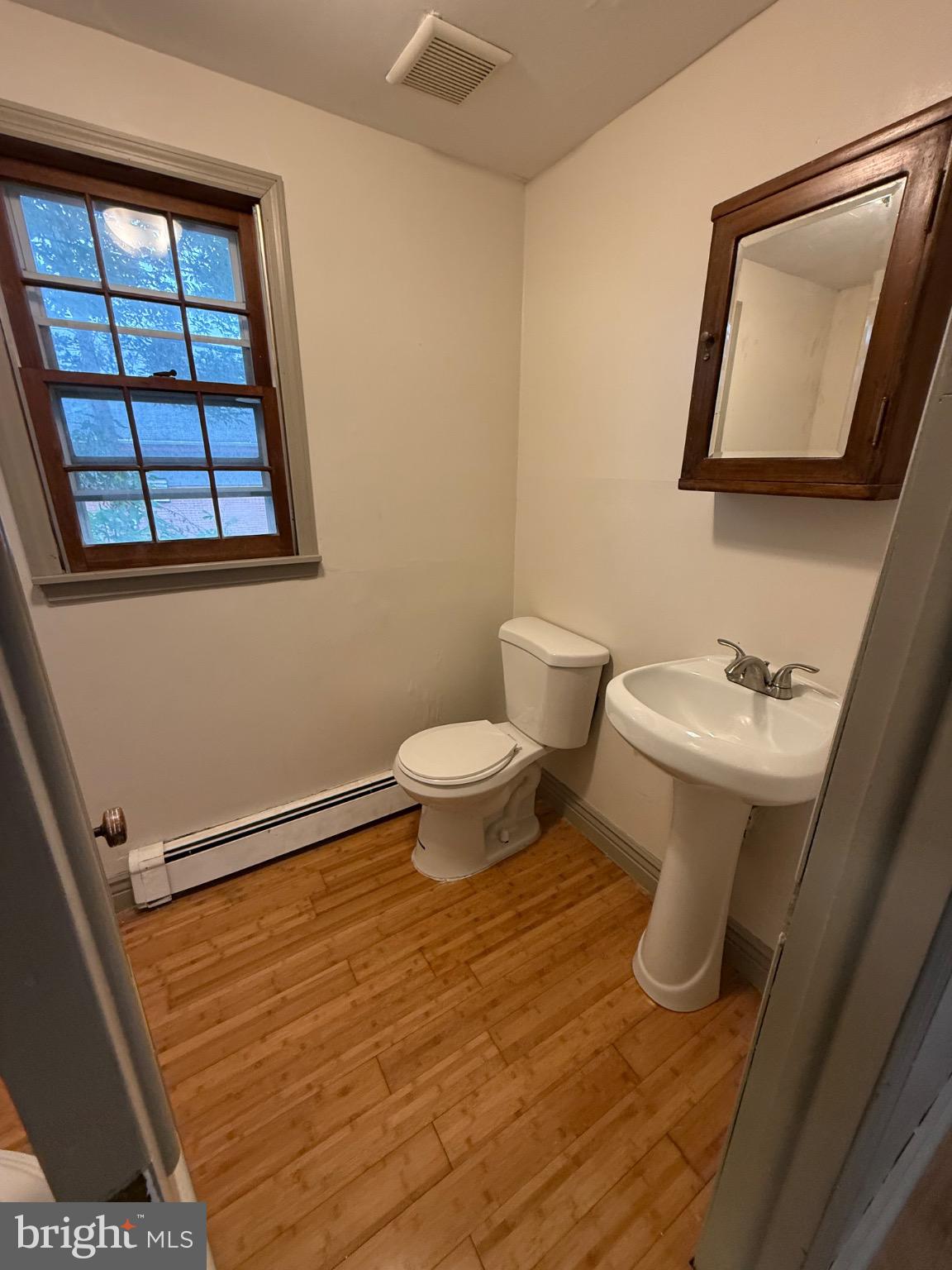 CLIFTON HEIGHTS - Residential