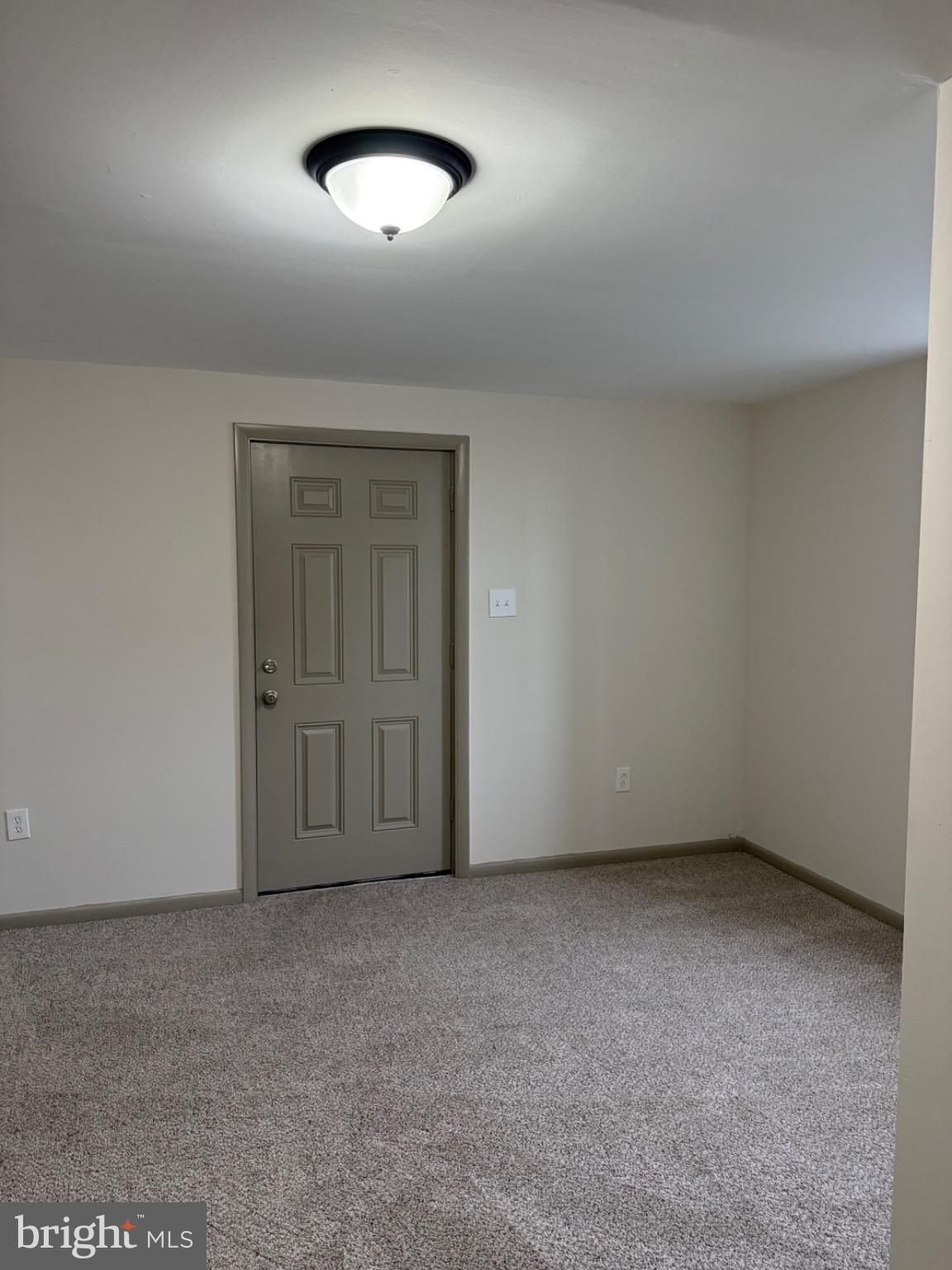 CLIFTON HEIGHTS - Residential