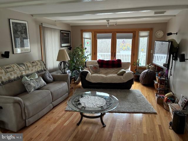 KENDOR SUMMIT - Residential