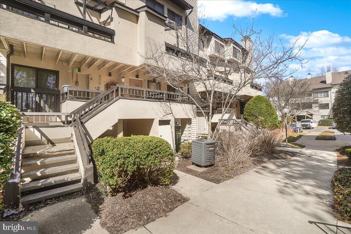 9713 HELLINGLY 53