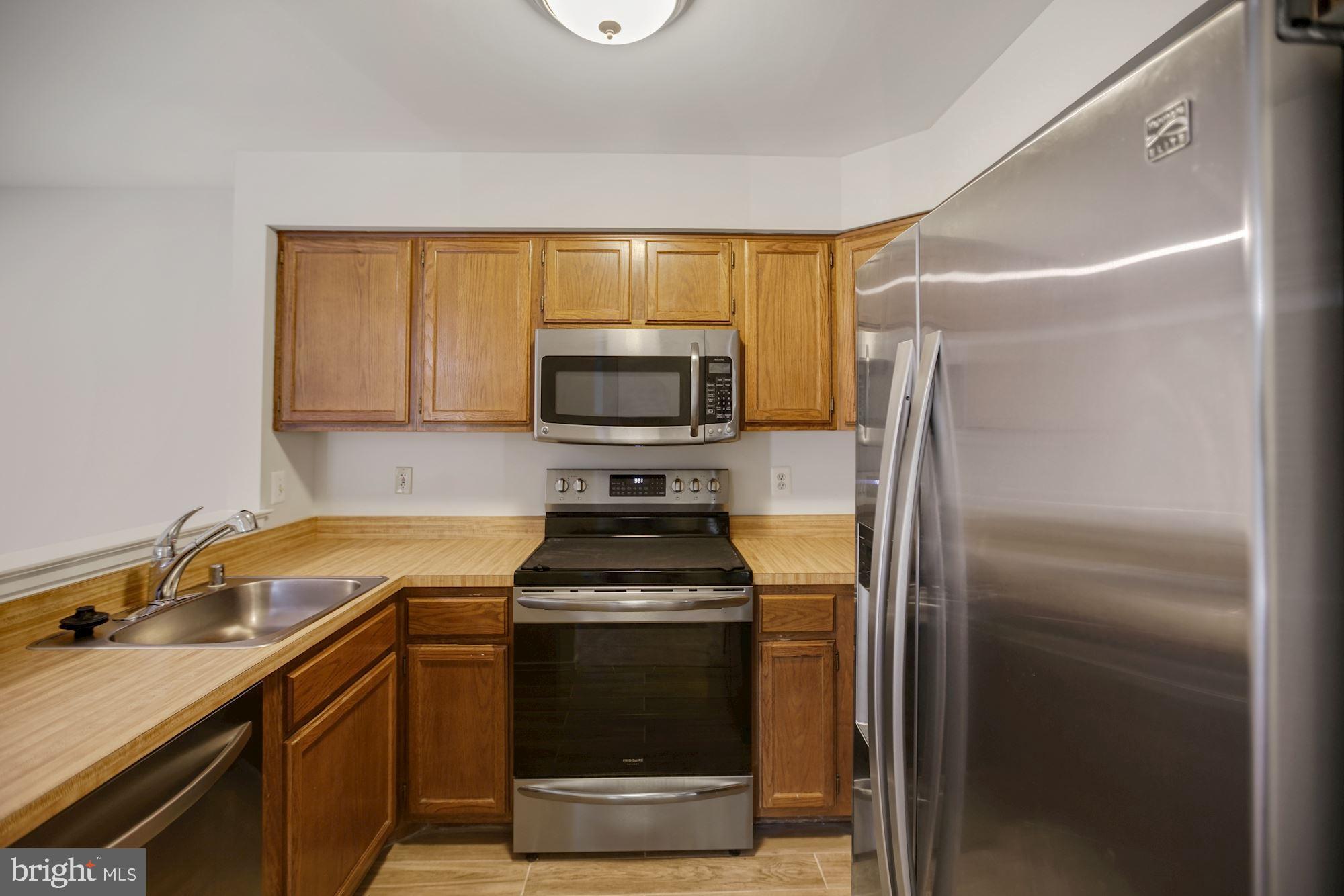 RAMBLEWOOD AT DAVENTRY - Residential Lease