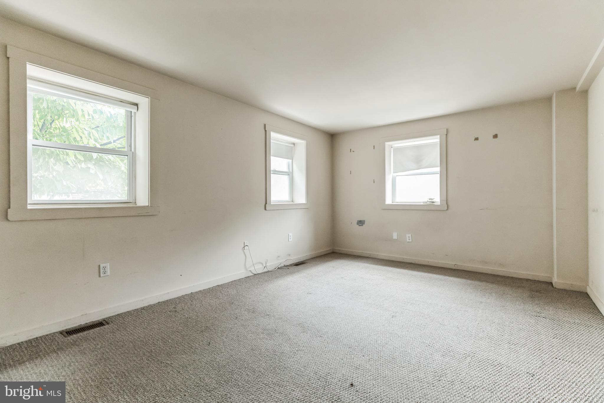 WASHINGTON SQ WEST - Residential Lease