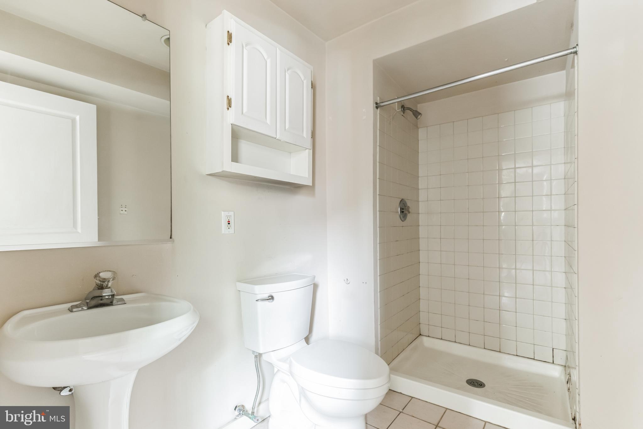 WASHINGTON SQ WEST - Residential Lease