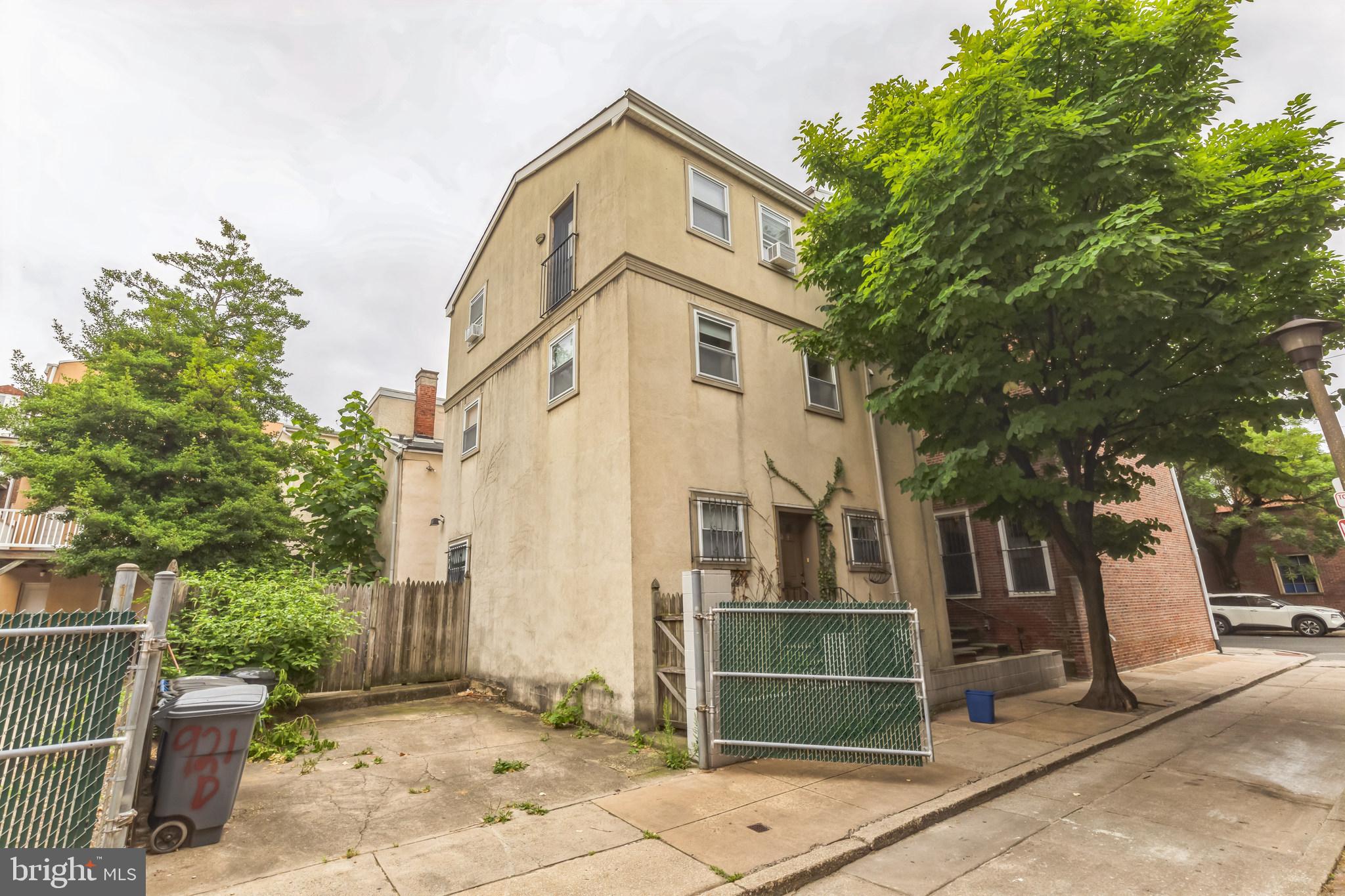 WASHINGTON SQ WEST - Residential Lease