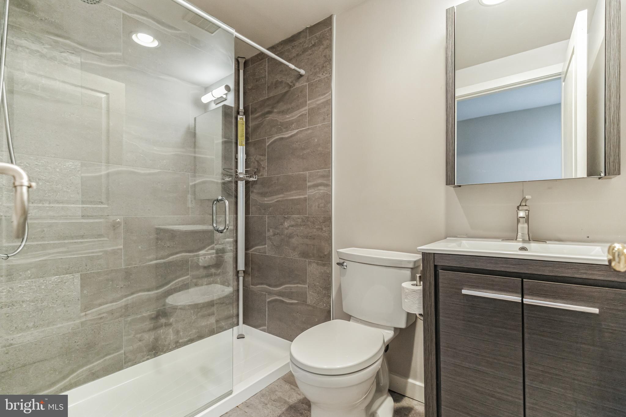 WASHINGTON SQ WEST - Residential Lease