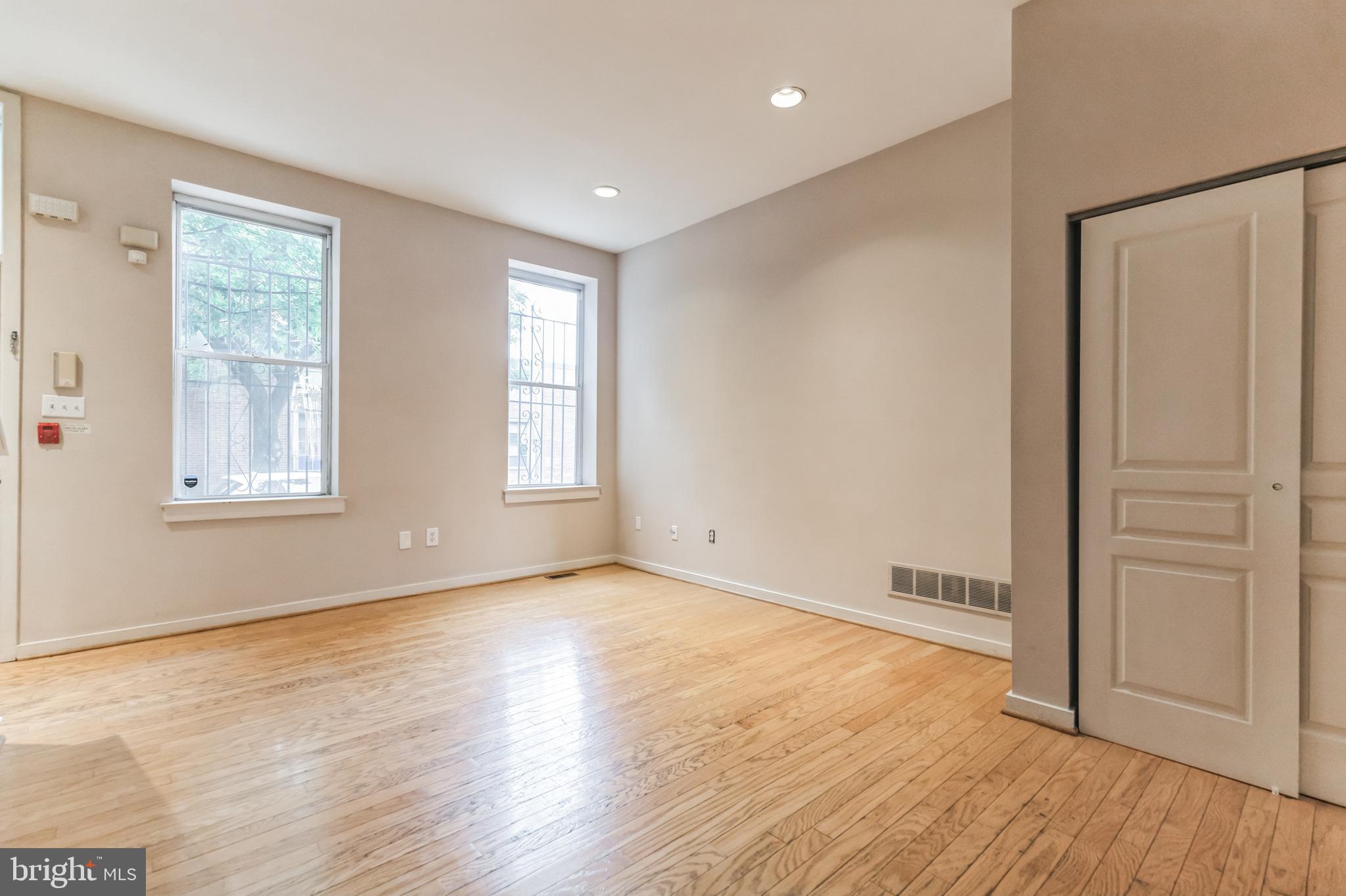 WASHINGTON SQ WEST - Residential Lease