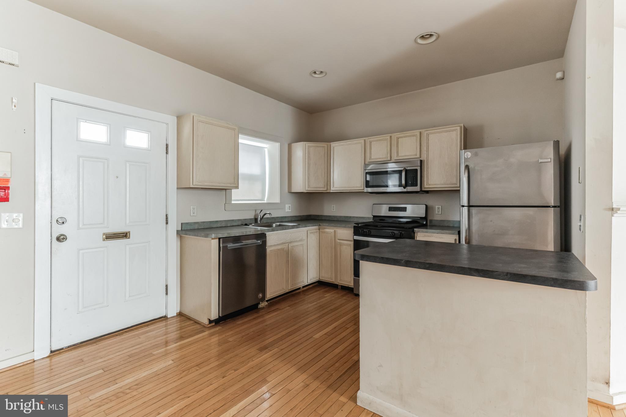 WASHINGTON SQ WEST - Residential Lease