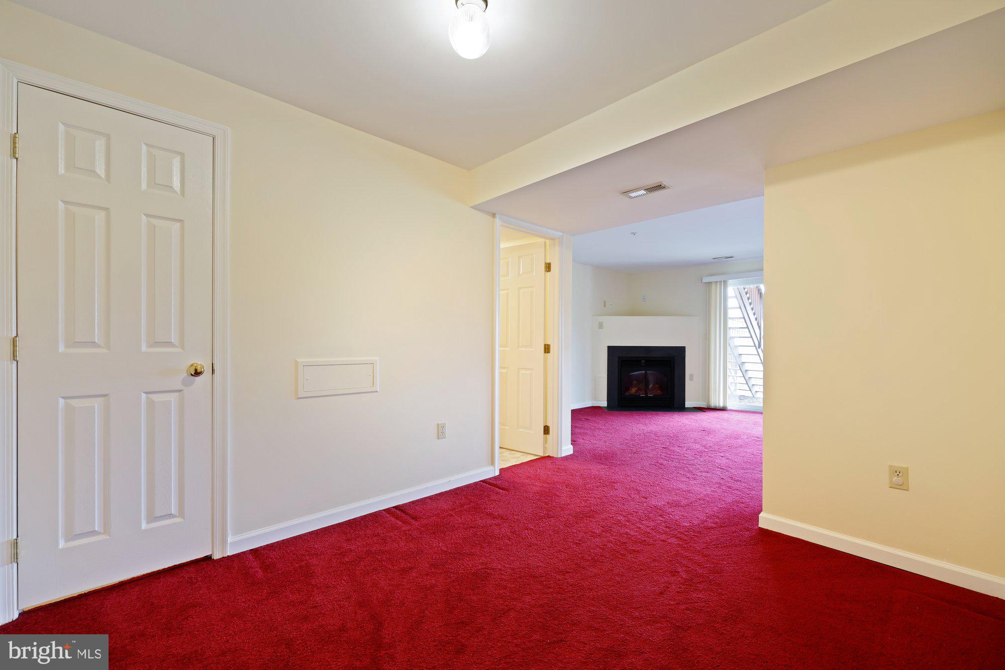 WATERSIDE - Residential