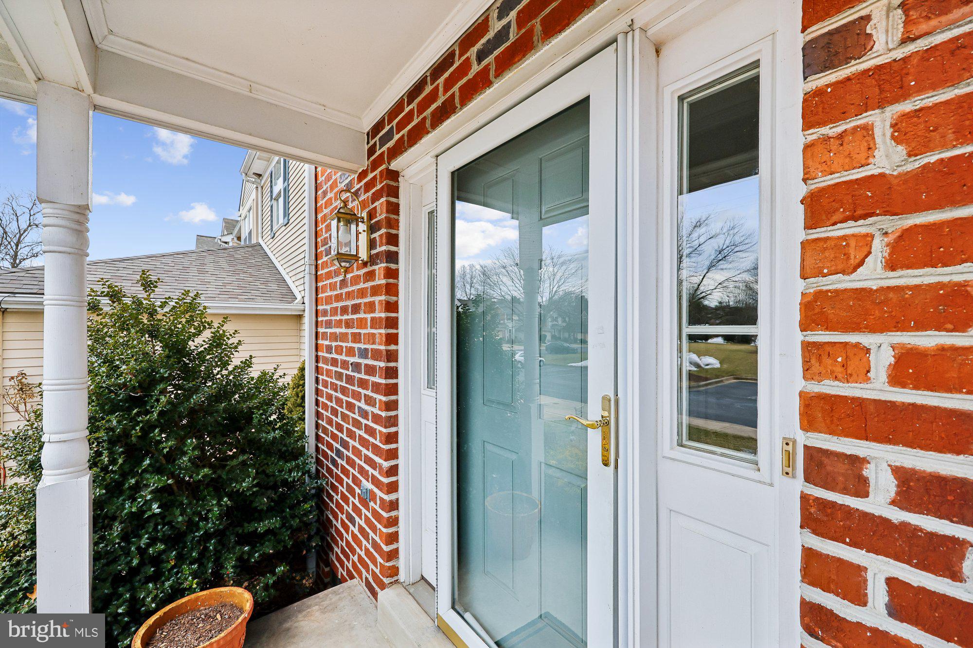 WATERSIDE - Residential