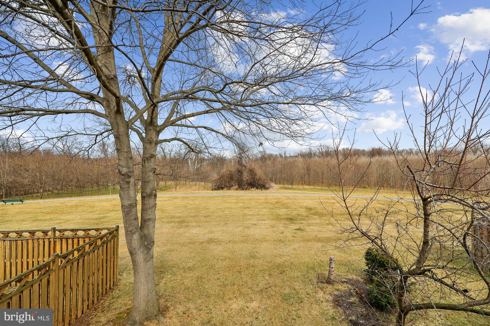 WATERSIDE - Residential