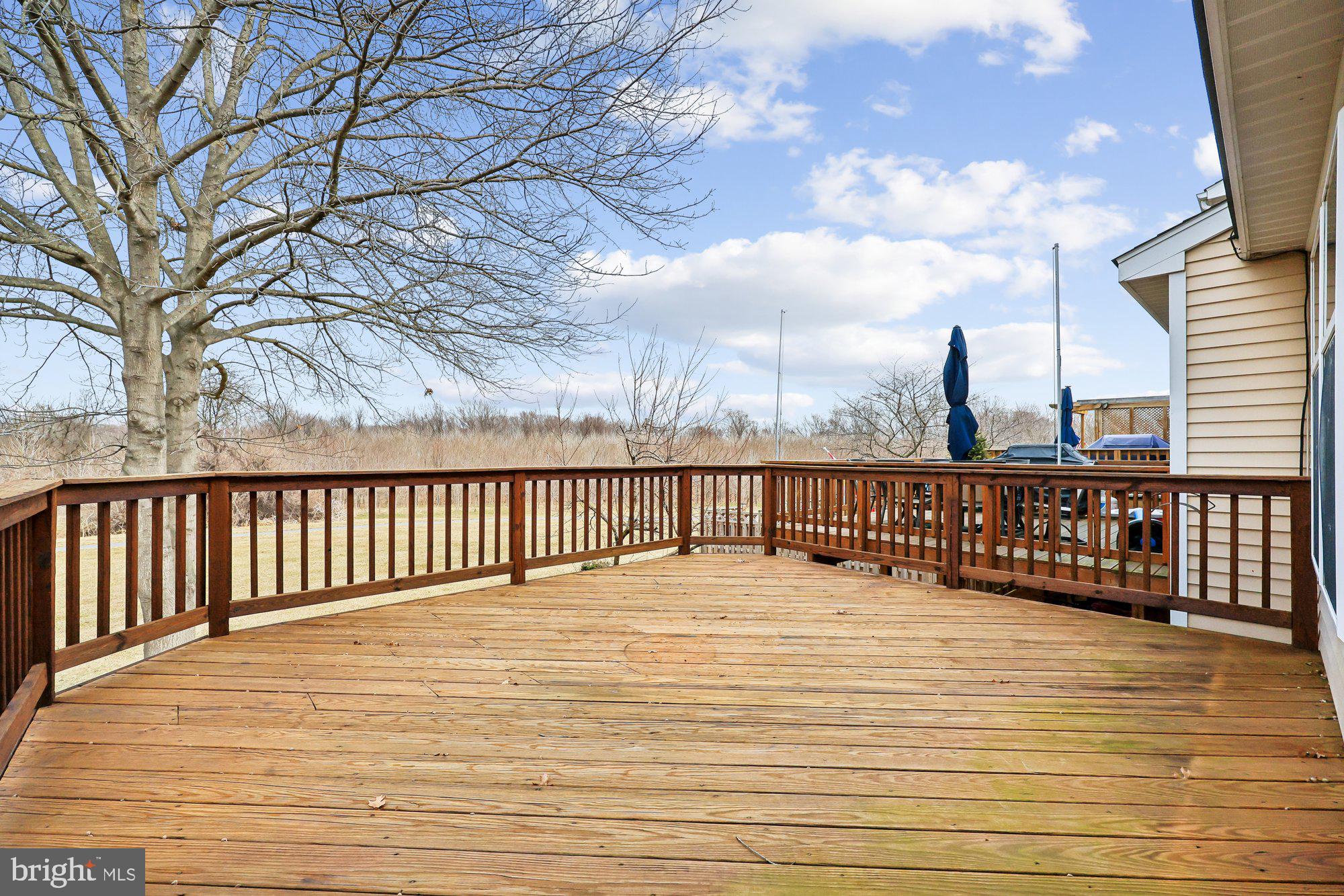 WATERSIDE - Residential