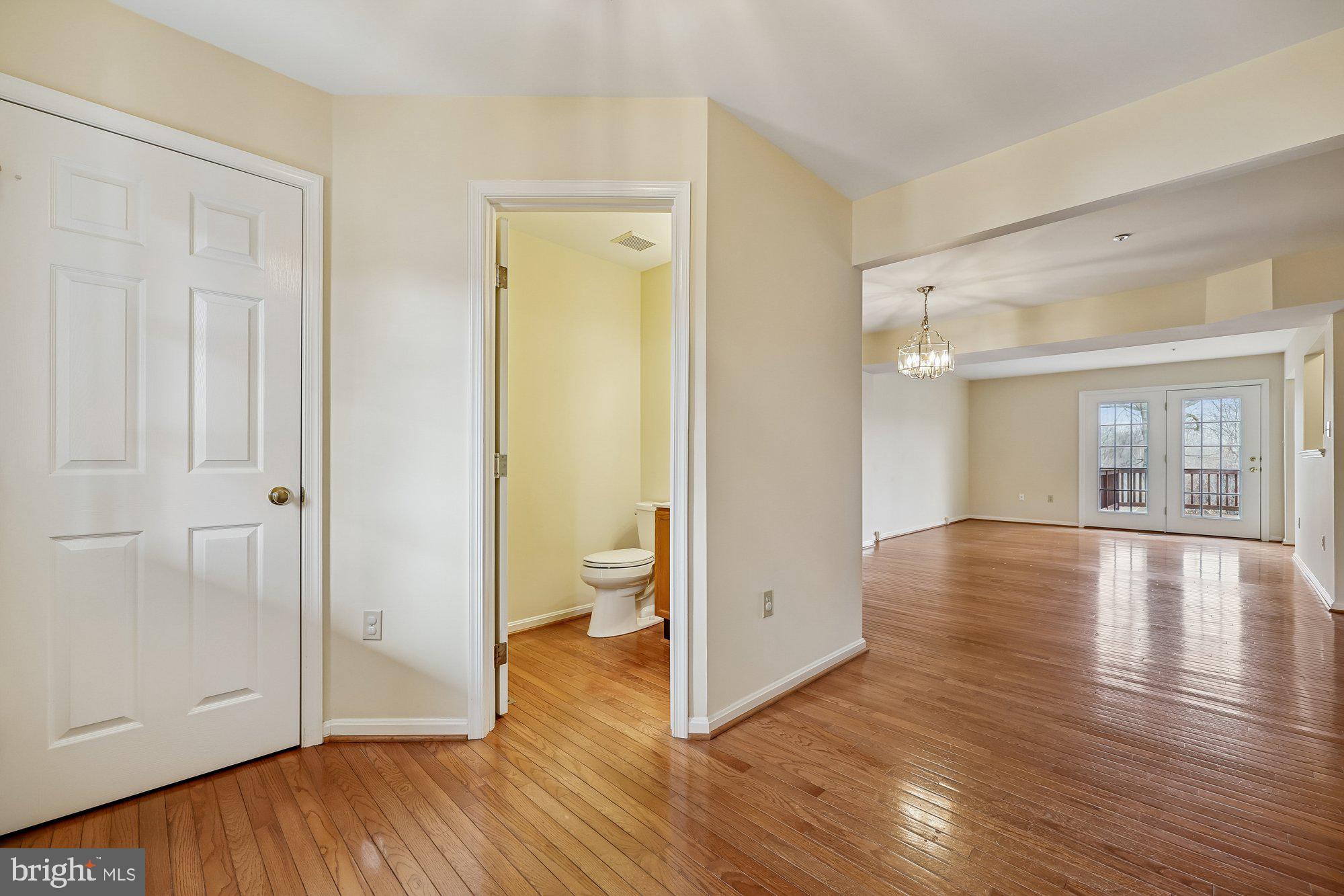 WATERSIDE - Residential