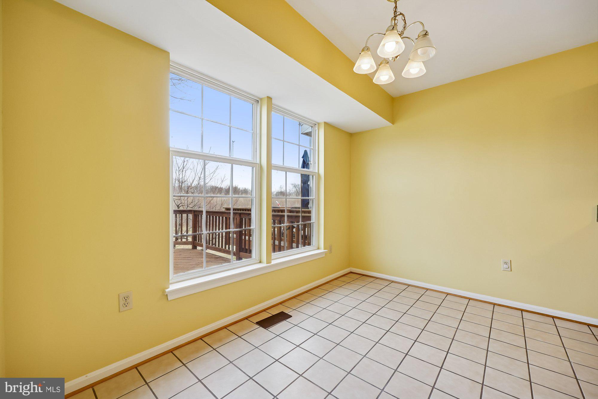 WATERSIDE - Residential