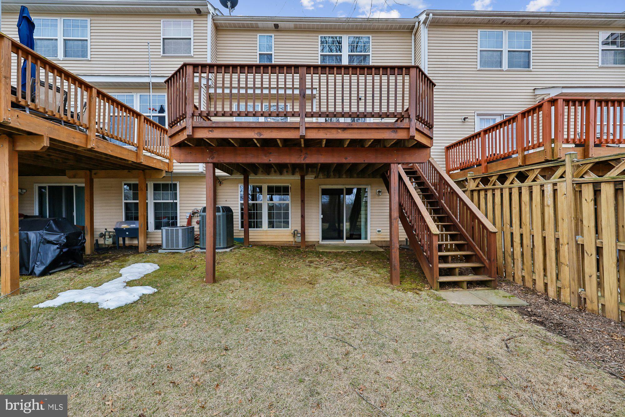 WATERSIDE - Residential