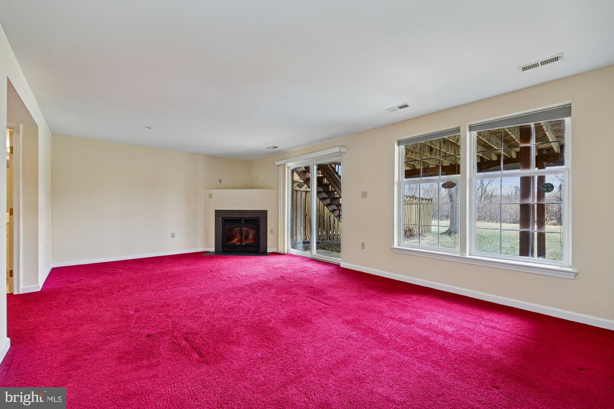 WATERSIDE - Residential